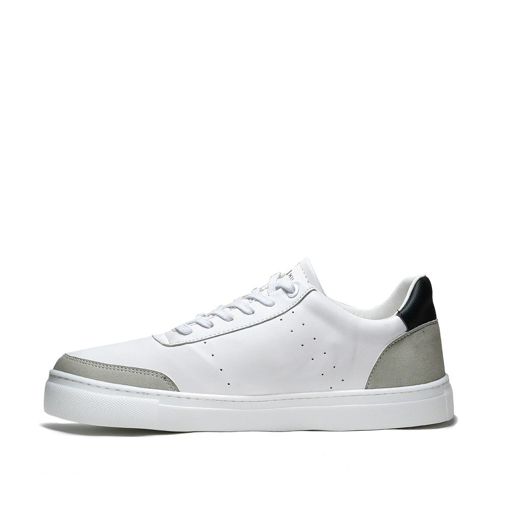 Scarpaa Comfartable Fashion Sneakers model V762 WHITE&BLACK